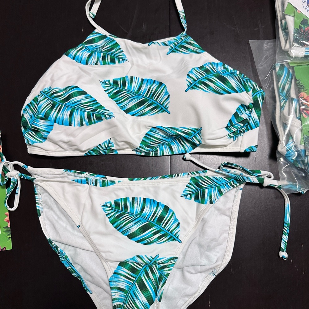 Leaf Print Bikini Set in Green and White